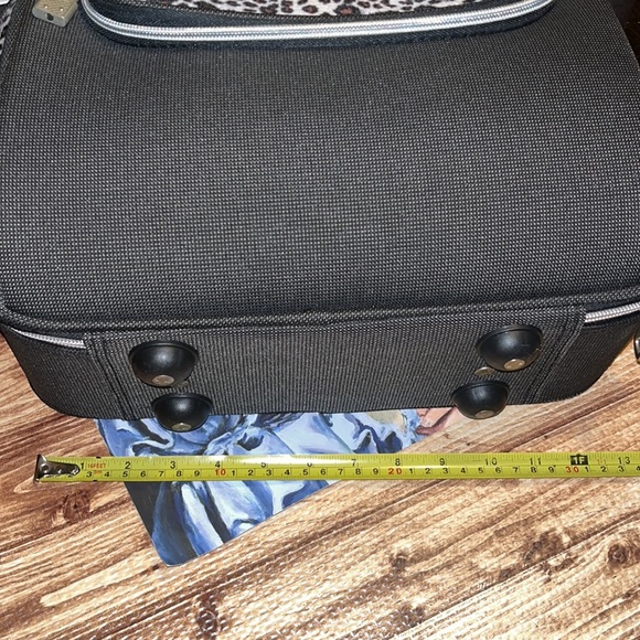 βοΈ π βοΈβ’ ππ American Uni x Travel vibes πππ - Picture 4 of 13